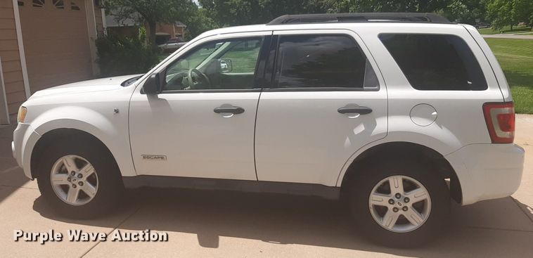image for item NU9804 2008 Ford Escape Hybrid SUV