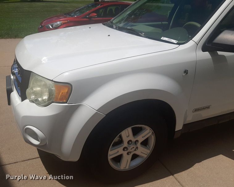 image for item NU9804 2008 Ford Escape Hybrid SUV