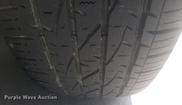 image for item NU9804 2008 Ford Escape Hybrid SUV