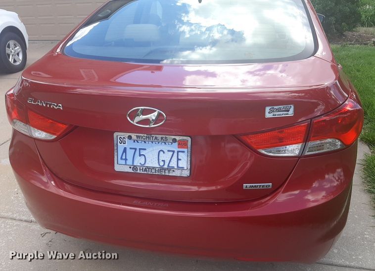 image for item NU9806 2013 Hyundai Elantra  