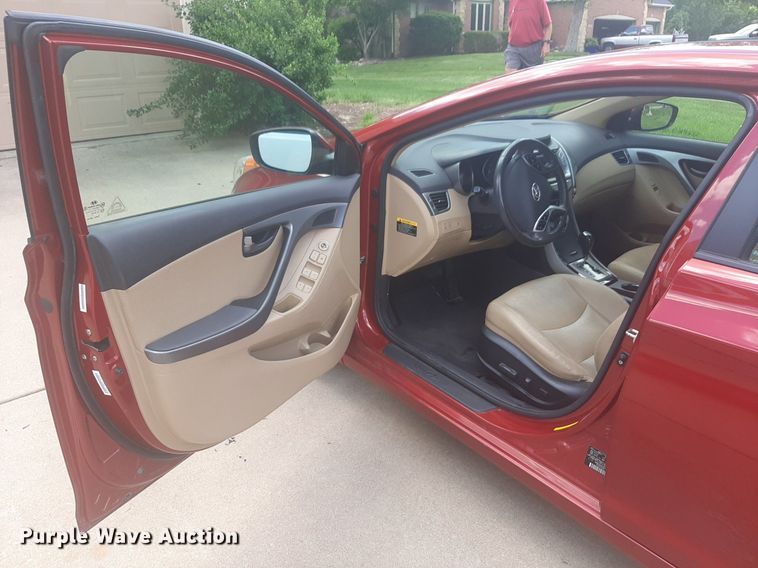 image for item NU9806 2013 Hyundai Elantra  