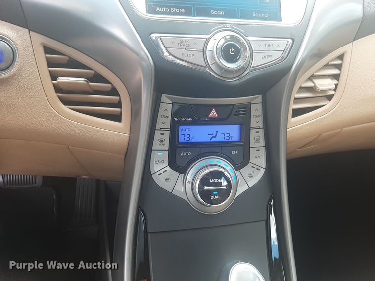 image for item NU9806 2013 Hyundai Elantra  