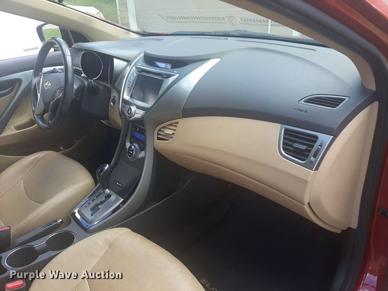 image for item NU9806 2013 Hyundai Elantra  