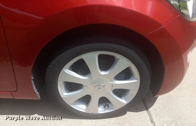 image for item NU9806 2013 Hyundai Elantra  