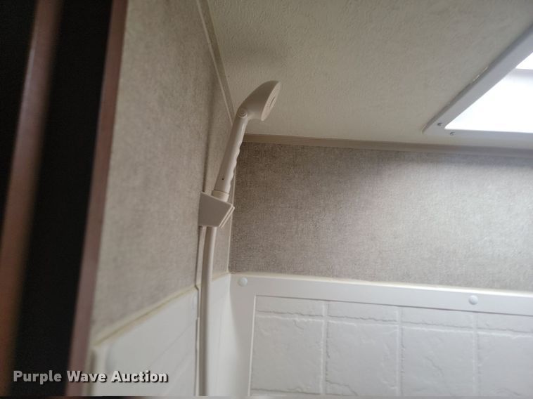 image for item NZ9825 2015 Forest River Rockwood Mini Lite camper