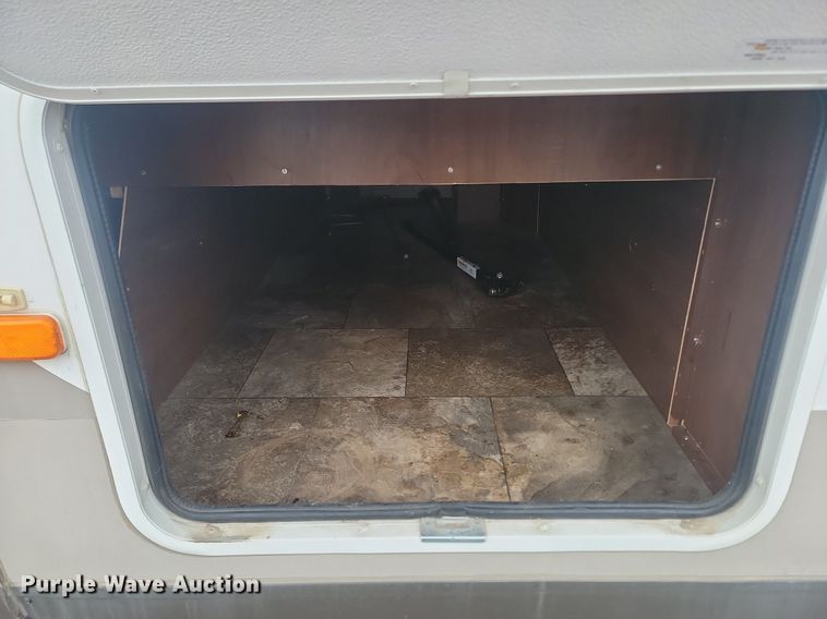 image for item NZ9830 2014 Jayco White Hawk Ultra Lite Summit Edition  camper