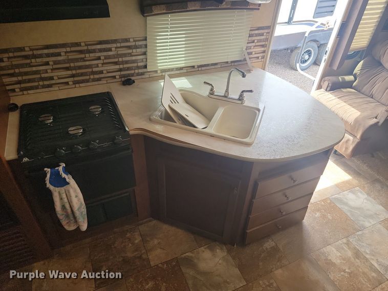 image for item NZ9830 2014 Jayco White Hawk Ultra Lite Summit Edition  camper