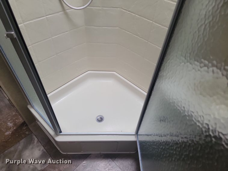 image for item NZ9830 2014 Jayco White Hawk Ultra Lite Summit Edition  camper