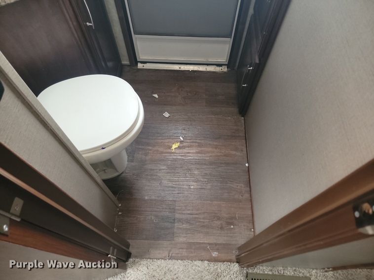 image for item NZ9831 2014 Keystone RV Cougar 301SAB14 camper