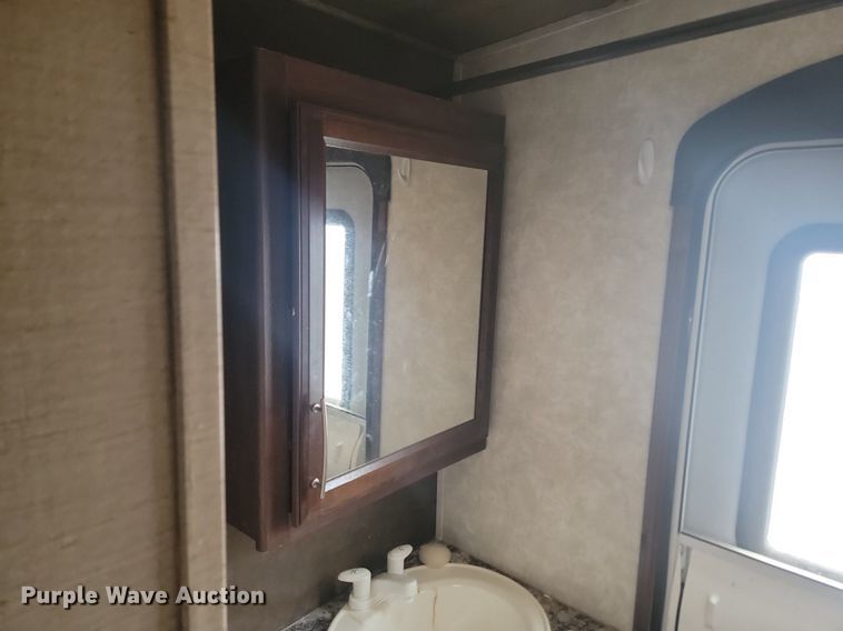 image for item NZ9831 2014 Keystone RV Cougar 301SAB14 camper