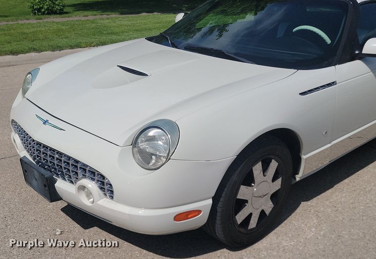 image for item NZ9885 2003 Ford  Thunderbird 