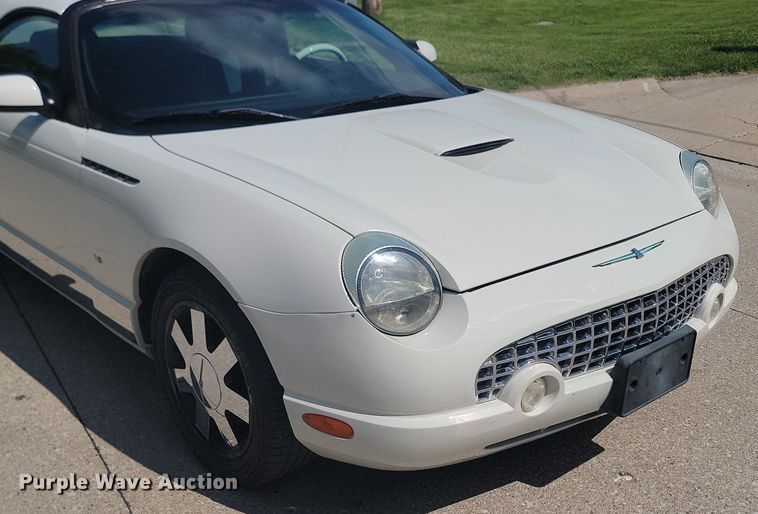 image for item NZ9885 2003 Ford  Thunderbird 