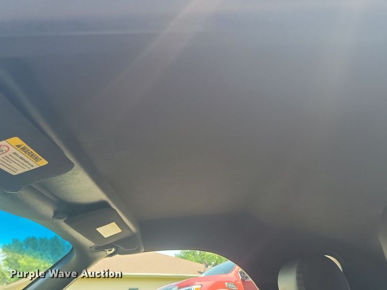 image for item NZ9885 2003 Ford  Thunderbird 