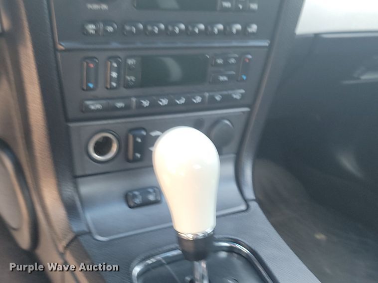 image for item NZ9885 2003 Ford  Thunderbird 