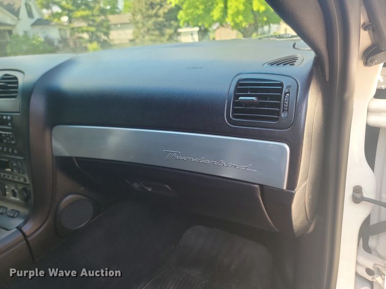 image for item NZ9885 2003 Ford  Thunderbird 