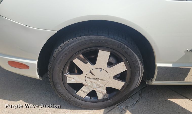 image for item NZ9885 2003 Ford  Thunderbird 