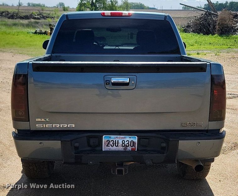 image for item NZ9894 2011 GMC  Sierra 1500 Denali Crew Cab pickup truck