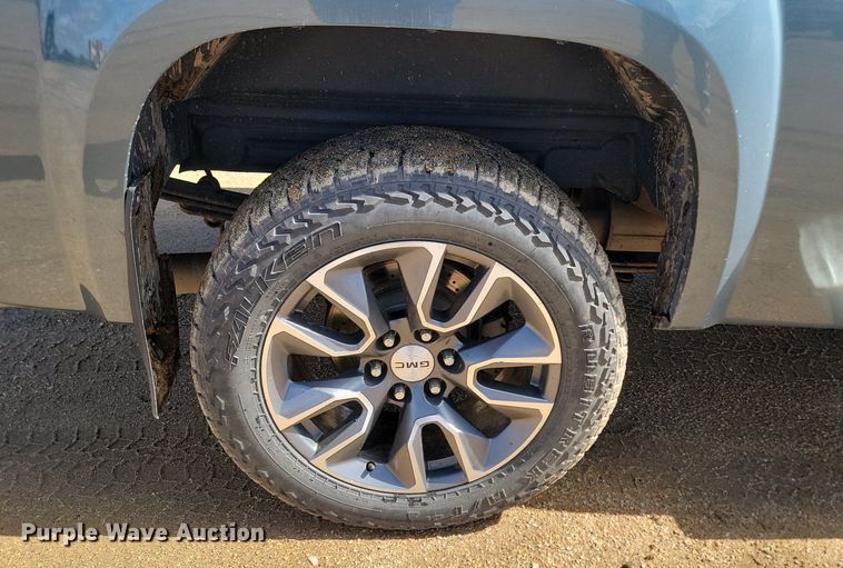 image for item NZ9894 2011 GMC  Sierra 1500 Denali Crew Cab pickup truck