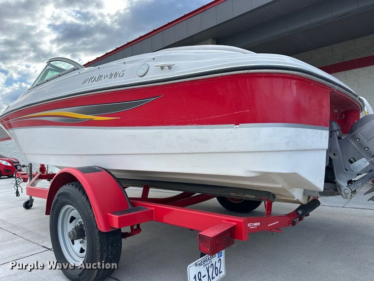 image for item OE9209 2008 Four Winns H180 boat