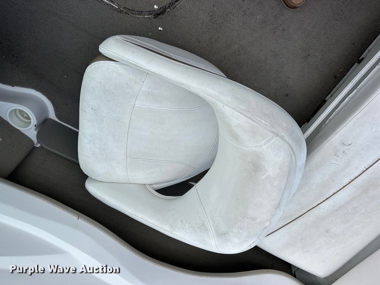 image for item OE9209 2008 Four Winns H180 boat