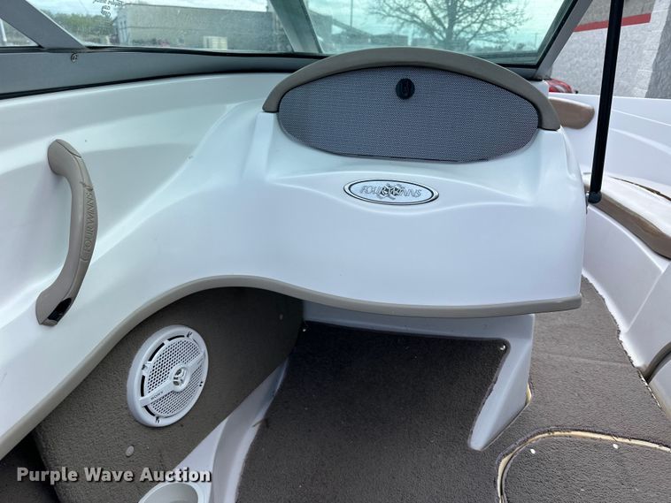 image for item OE9209 2008 Four Winns H180 boat