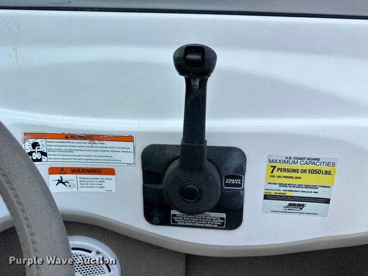 image for item OE9209 2008 Four Winns H180 boat