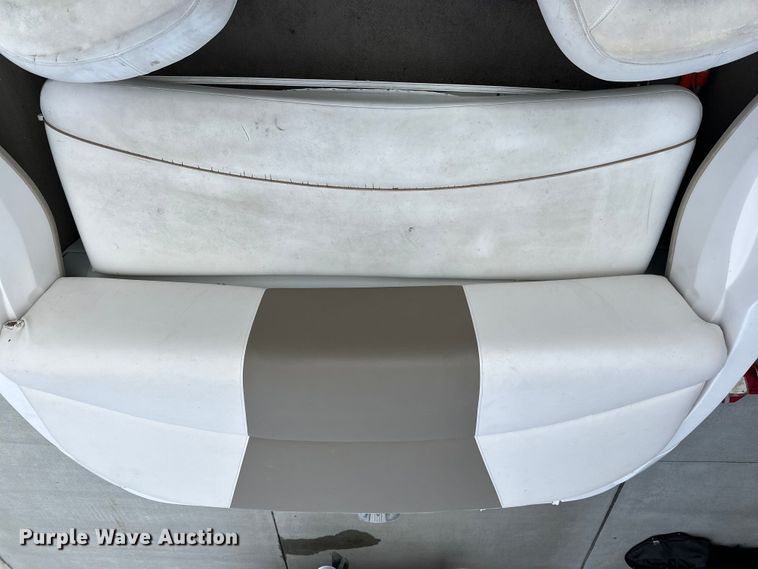 image for item OE9209 2008 Four Winns H180 boat