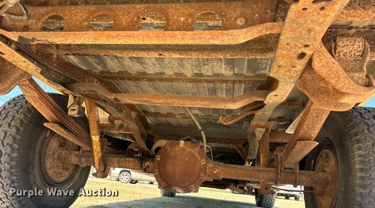 image for item OE9228 1985 Chevrolet  Silverado C10 pickup truck