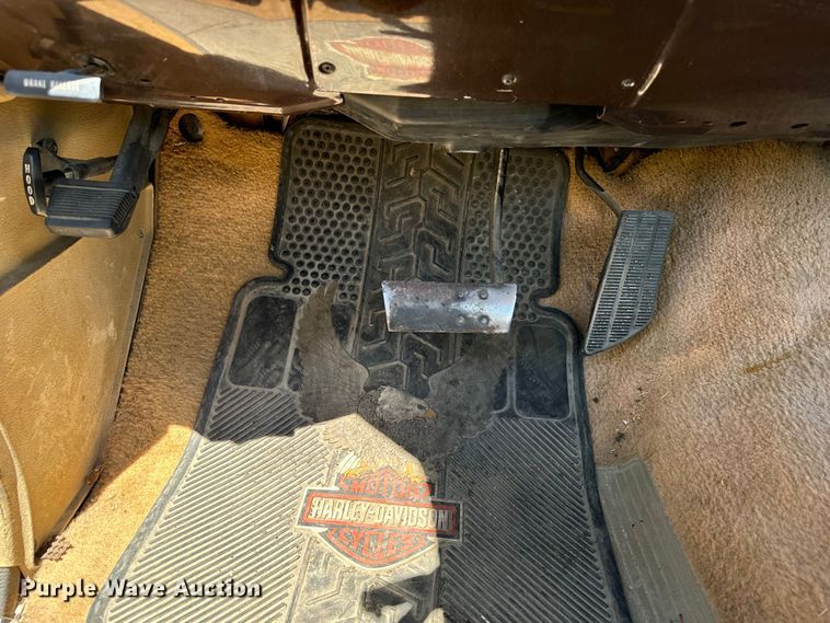 image for item OE9228 1985 Chevrolet  Silverado C10 pickup truck