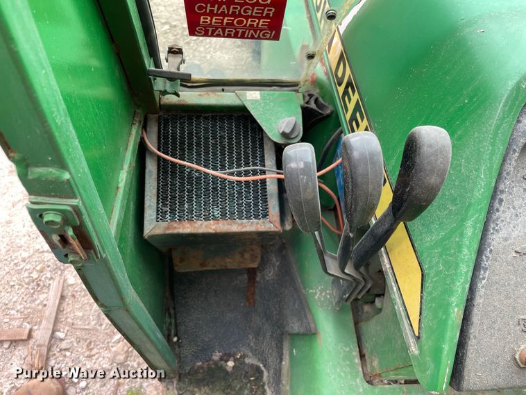 image for item OG9953 1988 John Deere 430 tractor