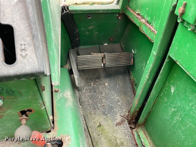 image for item OG9953 1988 John Deere 430 tractor