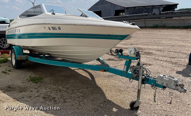 image for item OG9981 1992 Bayliner  Capri boat