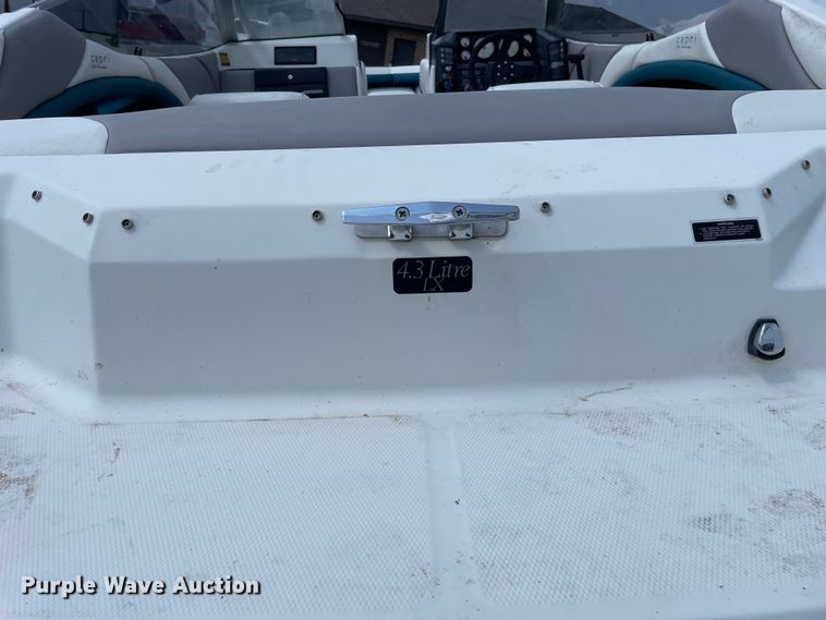 image for item OG9981 1992 Bayliner  Capri boat
