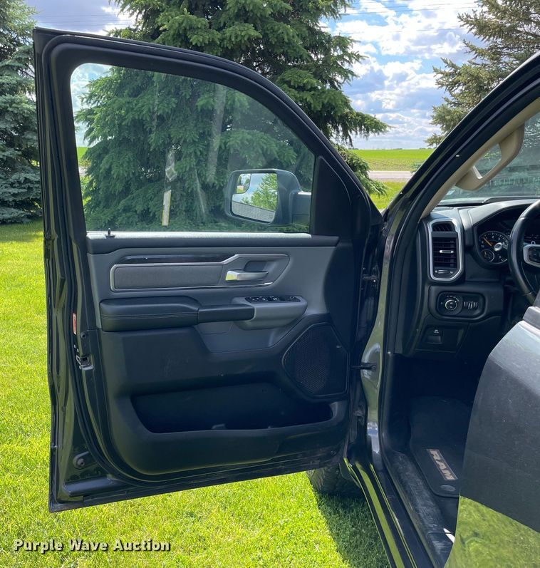 image for item OG9988 2019 Dodge Ram 1500 Crew Cab pickup truck