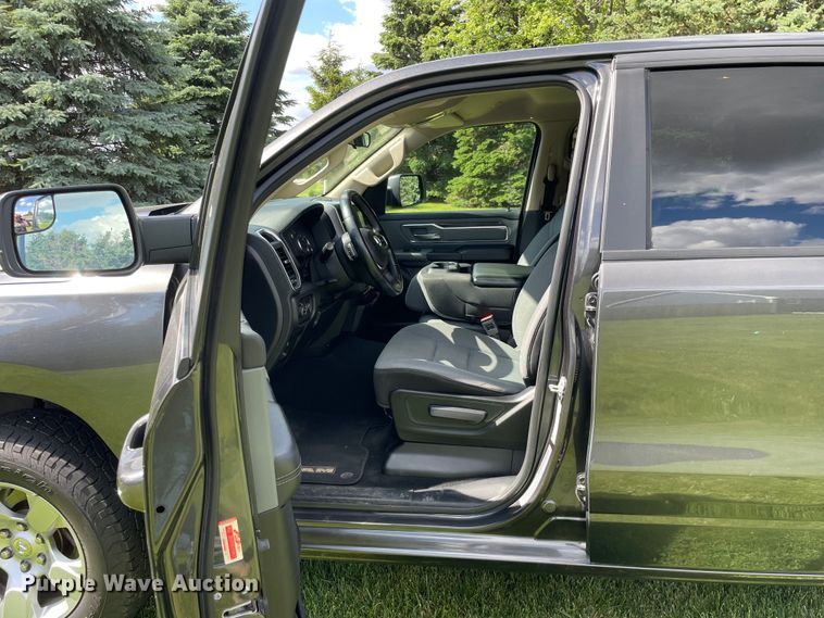 image for item OG9988 2019 Dodge Ram 1500 Crew Cab pickup truck