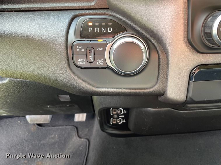 image for item OG9988 2019 Dodge Ram 1500 Crew Cab pickup truck