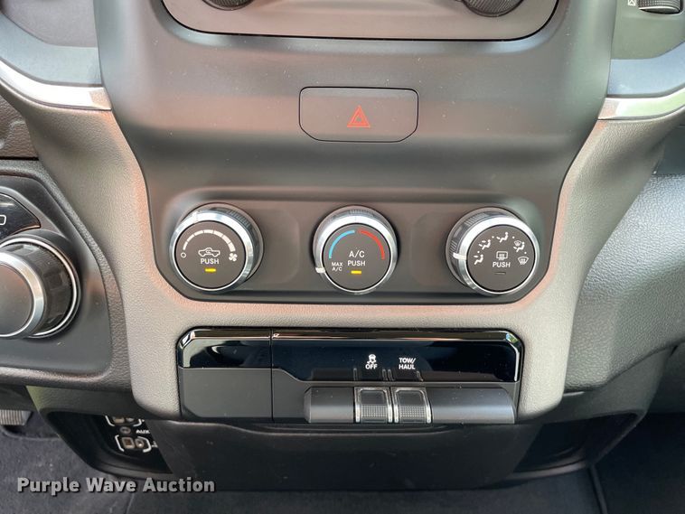 image for item OG9988 2019 Dodge Ram 1500 Crew Cab pickup truck