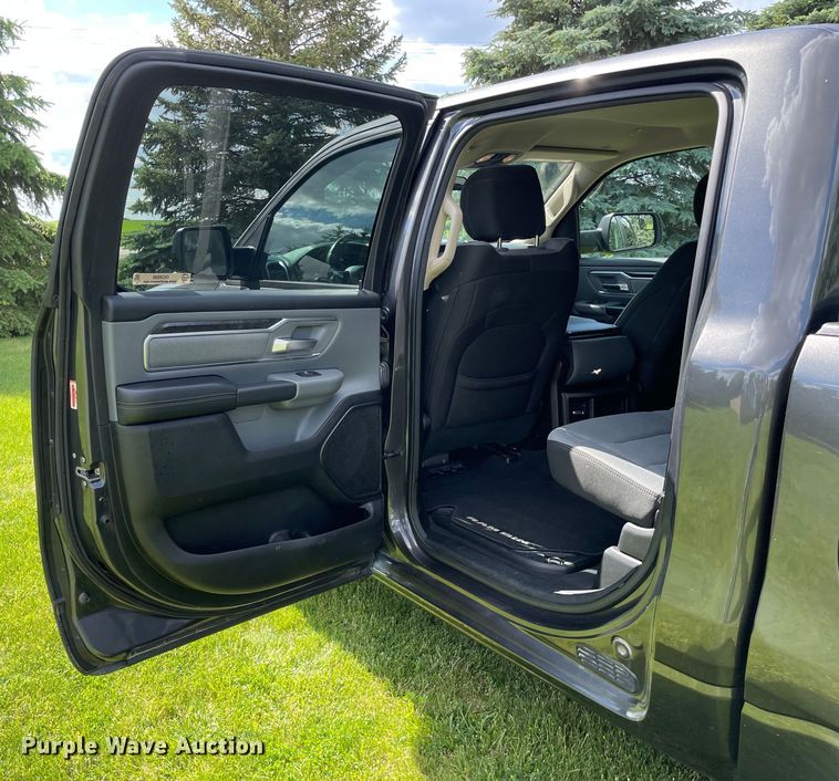 image for item OG9988 2019 Dodge Ram 1500 Crew Cab pickup truck