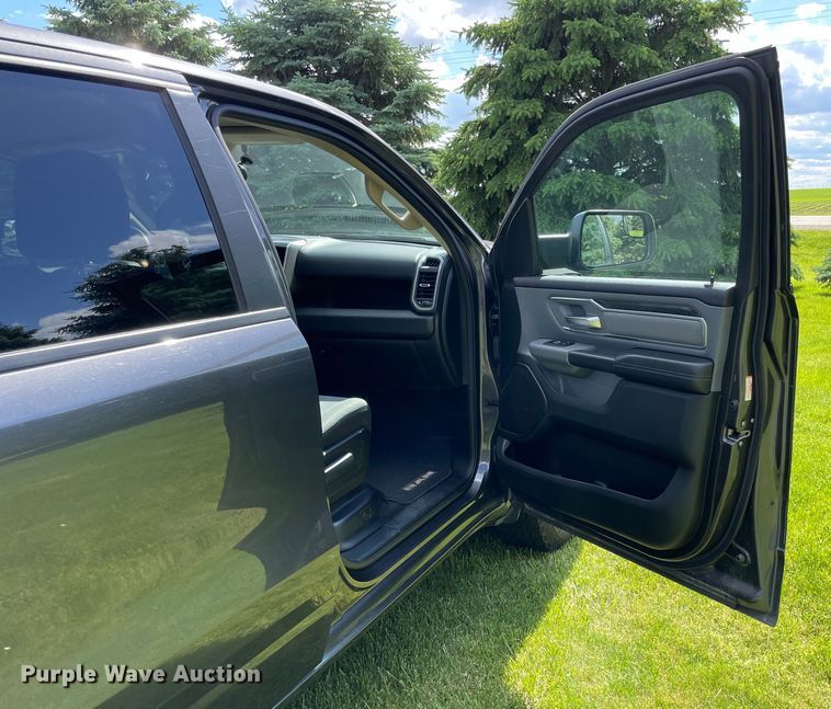 image for item OG9988 2019 Dodge Ram 1500 Crew Cab pickup truck