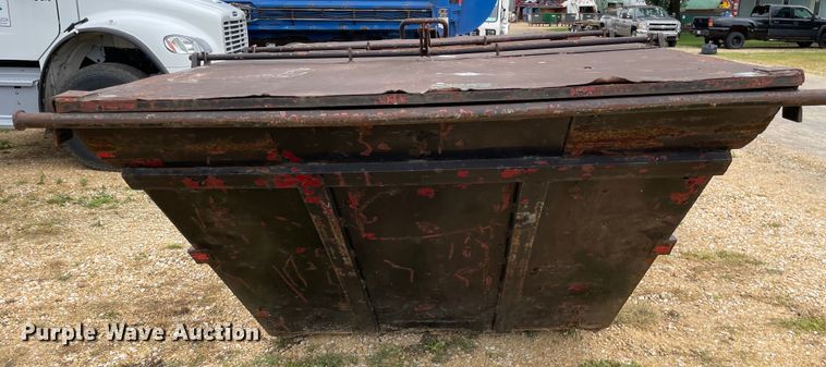 image for item OH9027 (4) refuse compactors