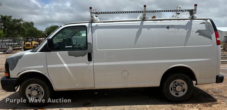 image for item OI9147 2011 Chevrolet Express 2500 van