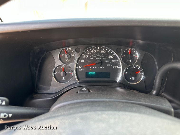 image for item OI9147 2011 Chevrolet Express 2500 van