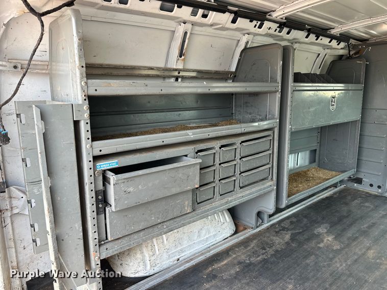 image for item OI9147 2011 Chevrolet Express 2500 van