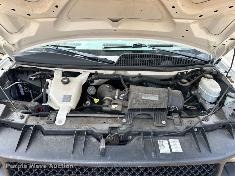 image for item OI9147 2011 Chevrolet Express 2500 van
