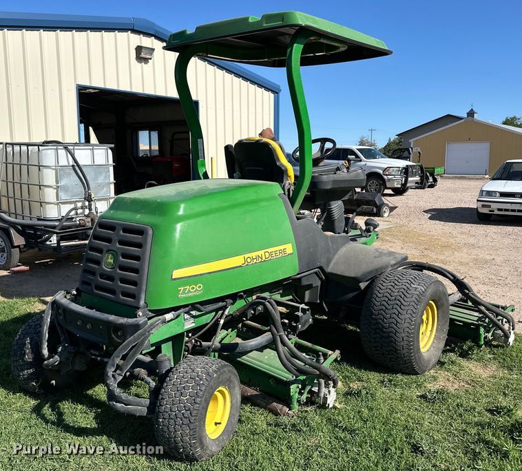 image for item OI9150 2009 John Deere 7700 Precision Cut reel mower
