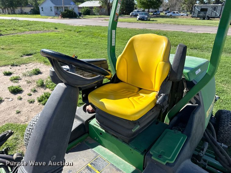 image for item OI9150 2009 John Deere 7700 Precision Cut reel mower