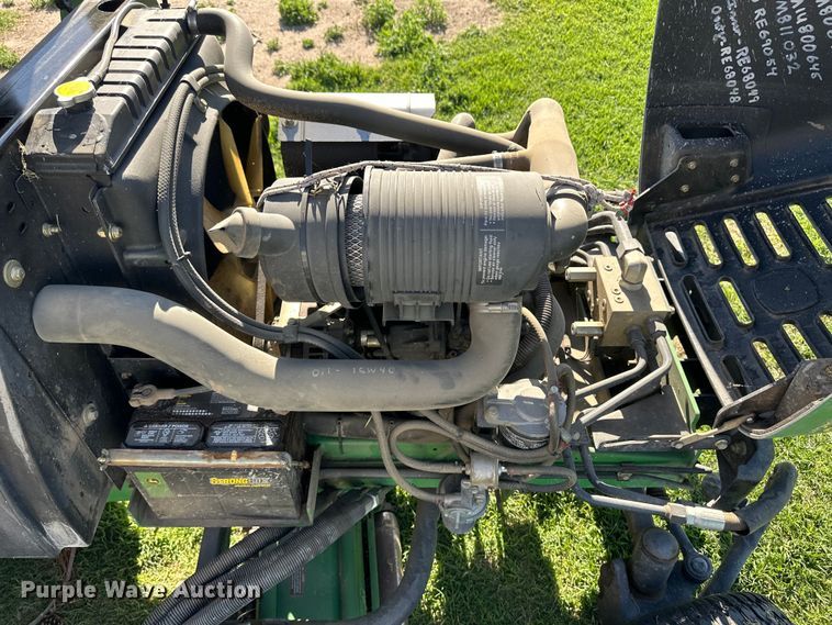image for item OI9150 2009 John Deere 7700 Precision Cut reel mower