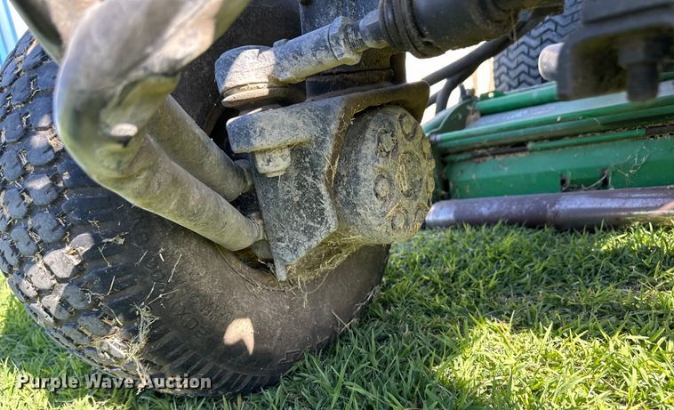 image for item OI9150 2009 John Deere 7700 Precision Cut reel mower