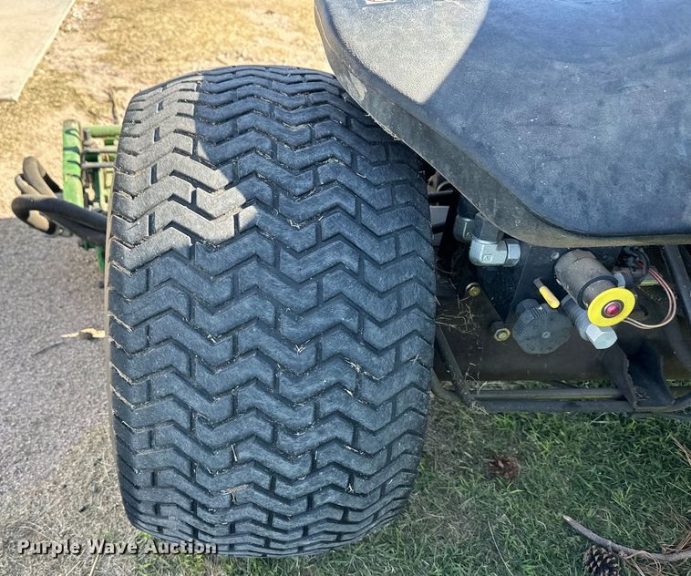 image for item OI9150 2009 John Deere 7700 Precision Cut reel mower