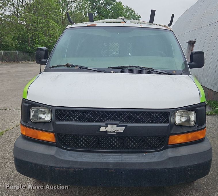 image for item OK9881 2007 Chevrolet  Express 1500 van